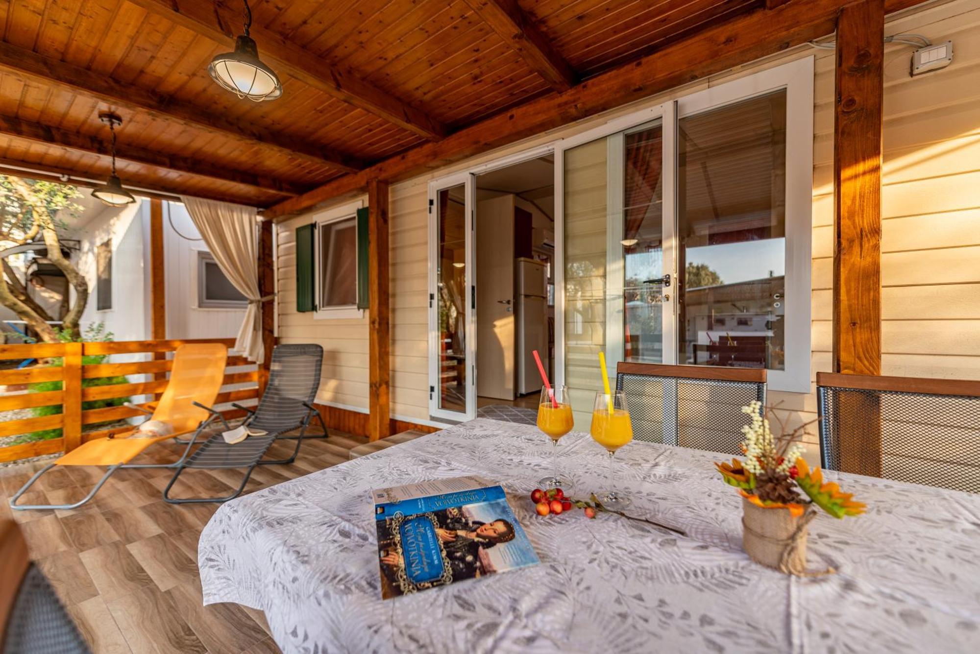 Camp Mrkva Mobile Homes Sukošan Esterno foto
