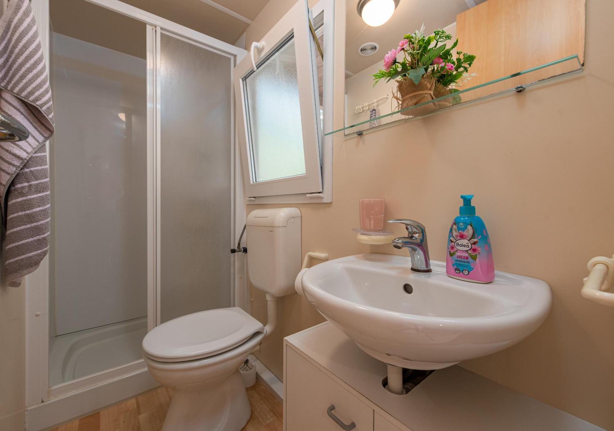 Camp Mrkva Mobile Homes Sukošan Esterno foto